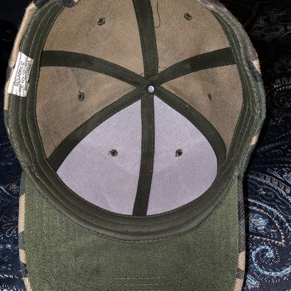 Camo Rhinestone ball cap - Picture 3 of 3